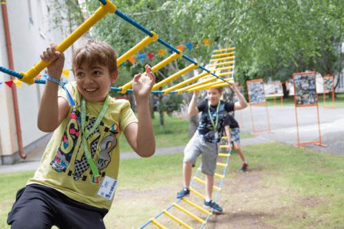 Törökbálinti gyerekek, irány a PEOPLE TEAM-tábor: csak 60 perc kocsival! Nyári gyerektábor 2022 - sport tábor 2022 - angol tábor 2022 - kaland tábor 2022
